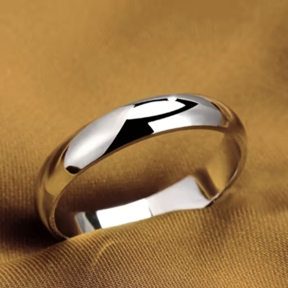 Men's Stunning Silver Stainless Steel Ring "Size 14" Perfect for Weddings - Picture 8 of 13